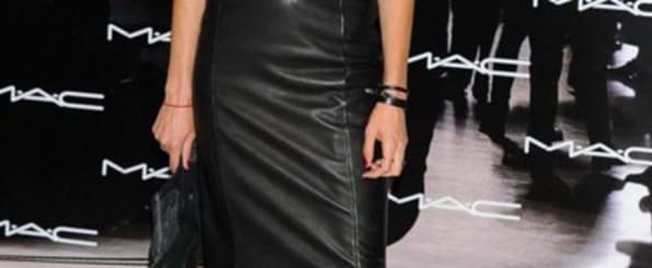 How to wear a leather skirt